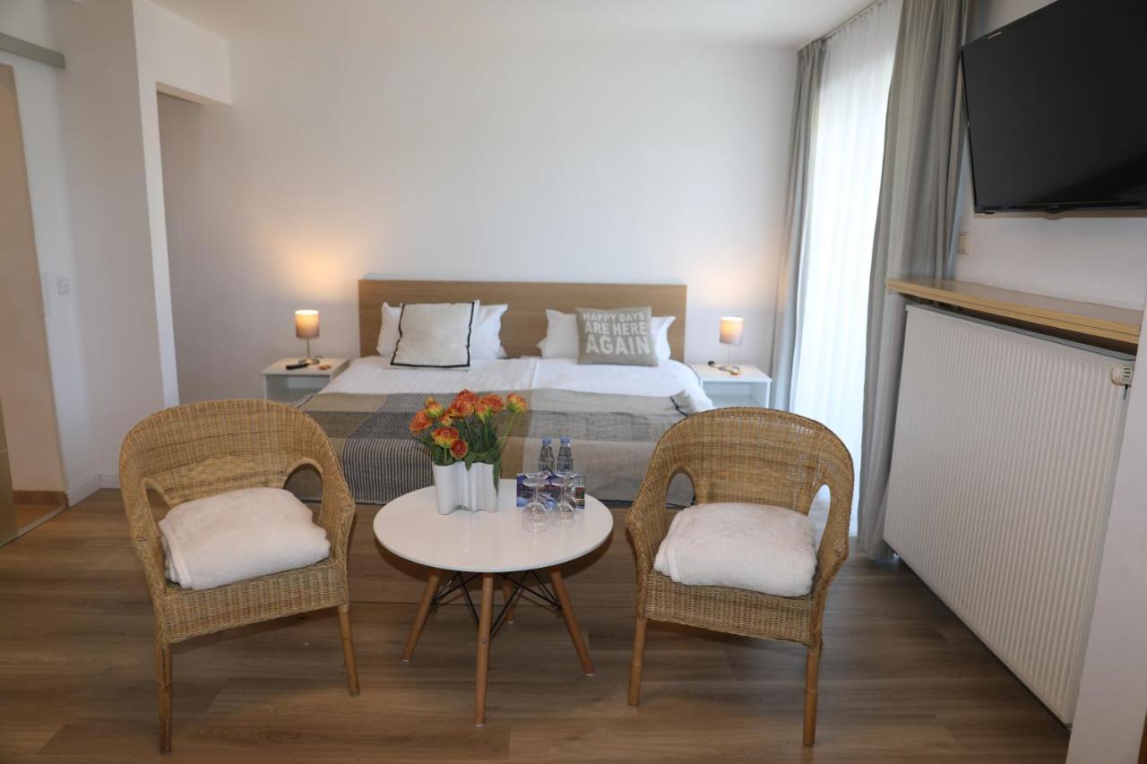 Hotel Weinlaube Κόμπλεντς Εξωτερικό φωτογραφία